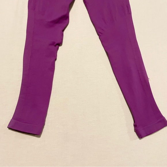 Lululemon Zone In Tight Seamless Legging Ultra Violet Compression Missing Size - Picture 4 of 16